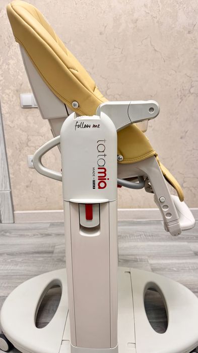 Детский стул для кормления Peg Perego Tatamia