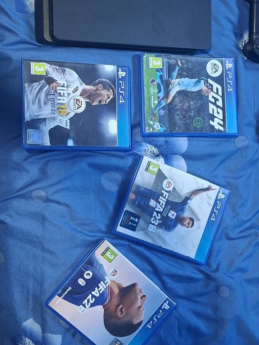 Playstation 4 slim