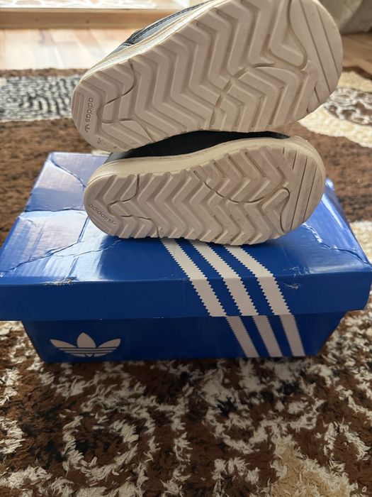 Ghete iarna Adidas