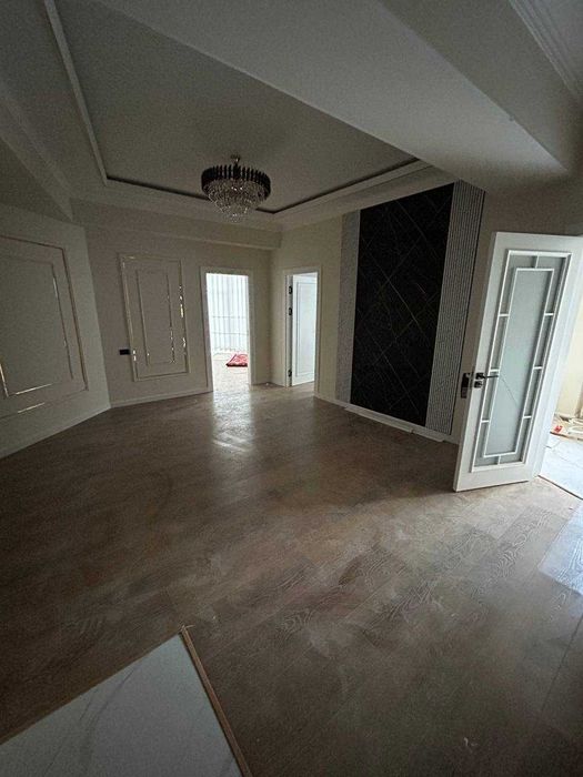 *Lafayette 3ком квартира в центре.19 и 26,5 муз школы,Японамама,Центр