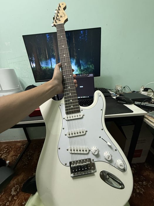 Fender Stratocaster SSS arctic white