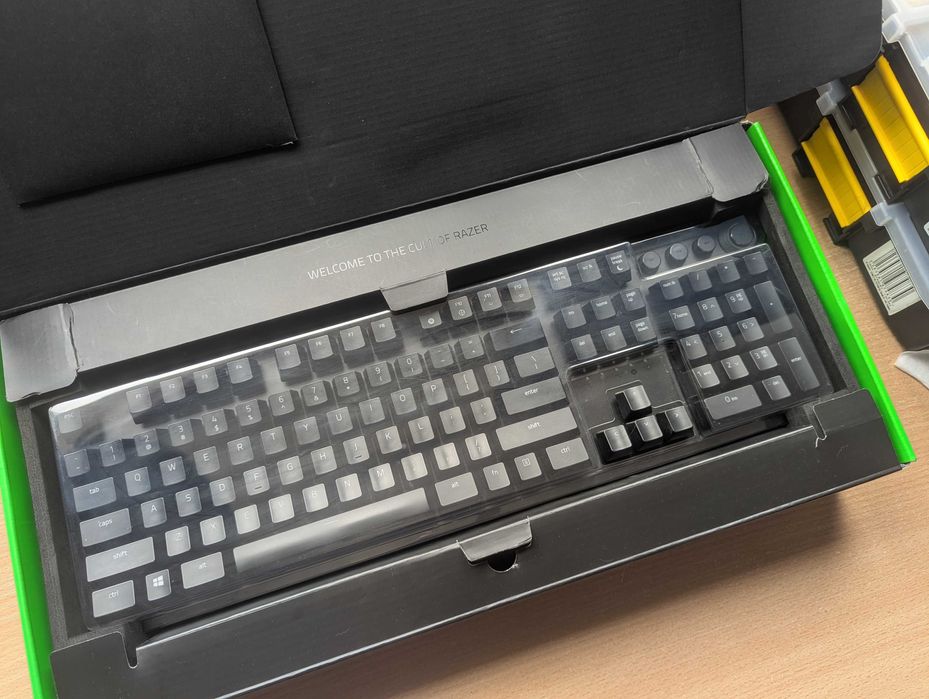 Механична клавиатура Razer Huntsman Elite, подходяща за работа и игри