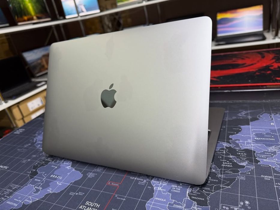 Ноутбук Apple MacBook Air M1/8GB/256SSD/13”