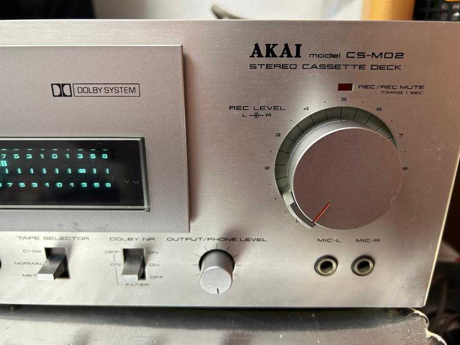 Vând deck Akai CS-M02, în stare bună de funcționare+deck Sony Nou