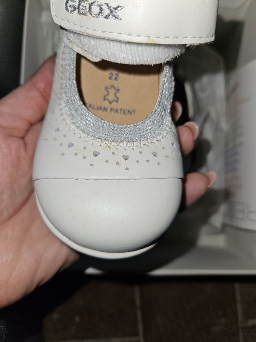 Vand sandale / pantofi fetita GEOX, noi, marimea 21