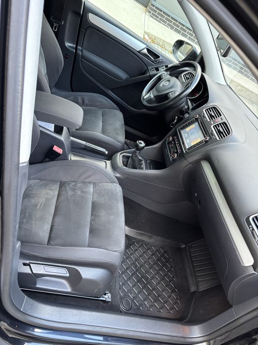 VOLKSWAGEN Golf 2012 — imagine 5