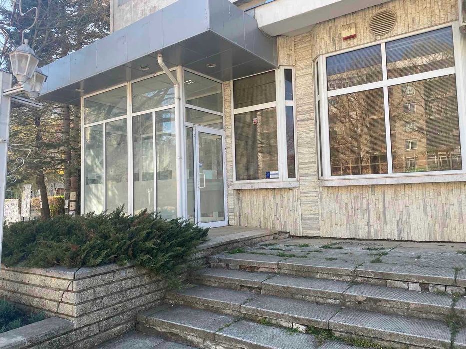 Дава се под наем Магазин в Каварна - 123 кв.м за 612 € - Снимка #3