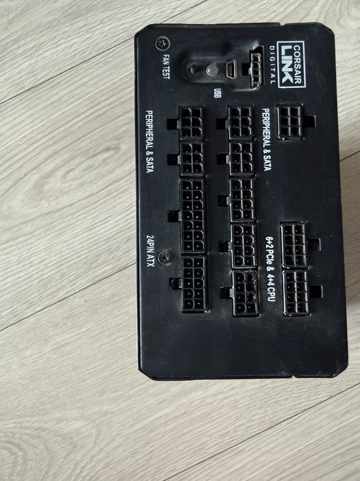 Блок питания Corsair HX750i
