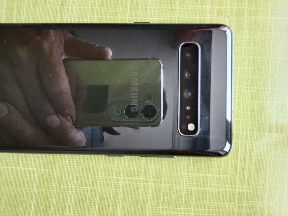 Самсунг . С.10. Андроид