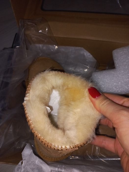 Продам угги натуральные