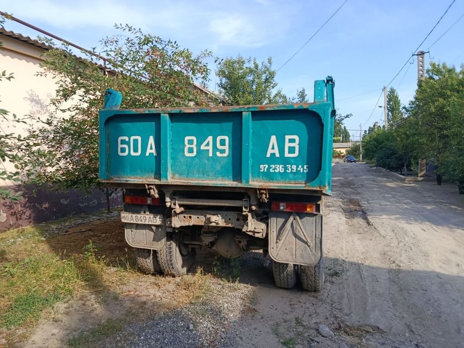 Zil sotiladi yili1 1989 bez dakmetham sotiladi