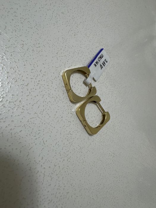 Продам золотые серьги конго