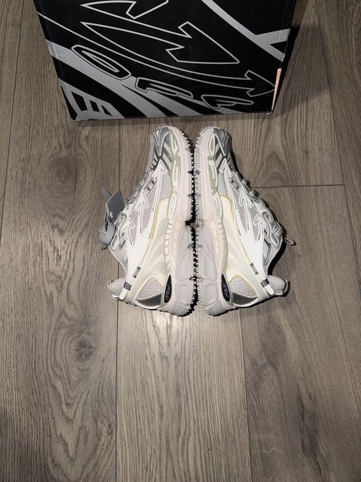 Off White Be Right Back