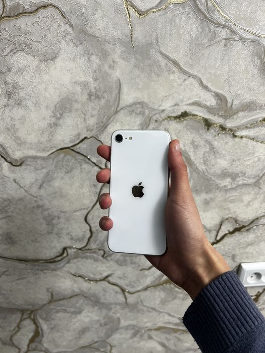 Iphone Se holati idyal