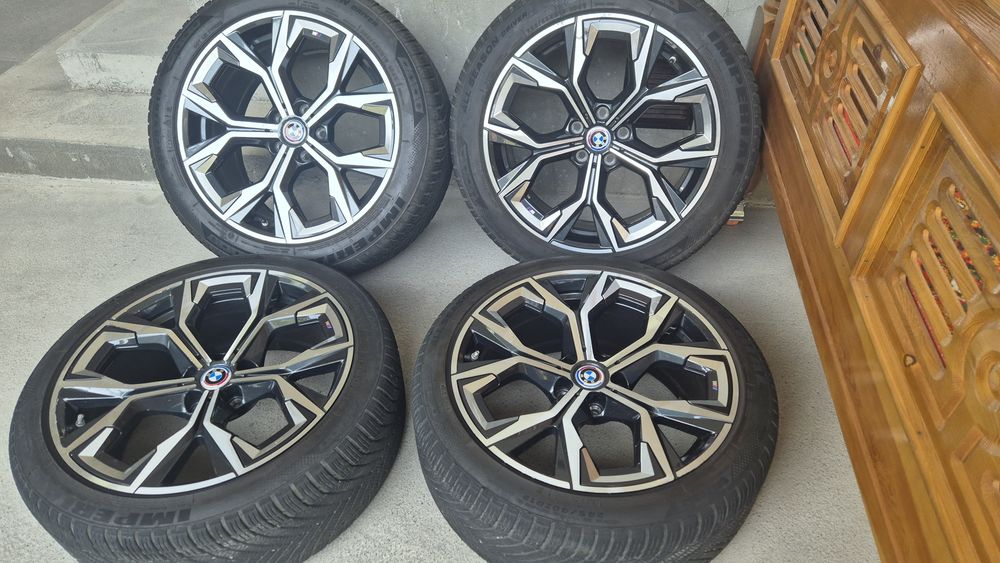 Диски в комплекте от  BMW i4