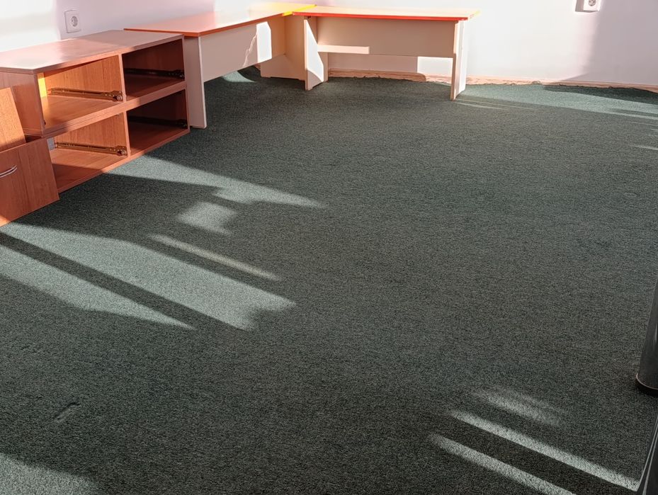 Ковролин продам в идеальном состоянии