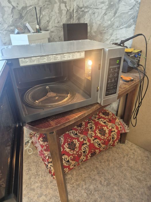 Продам микроволновку