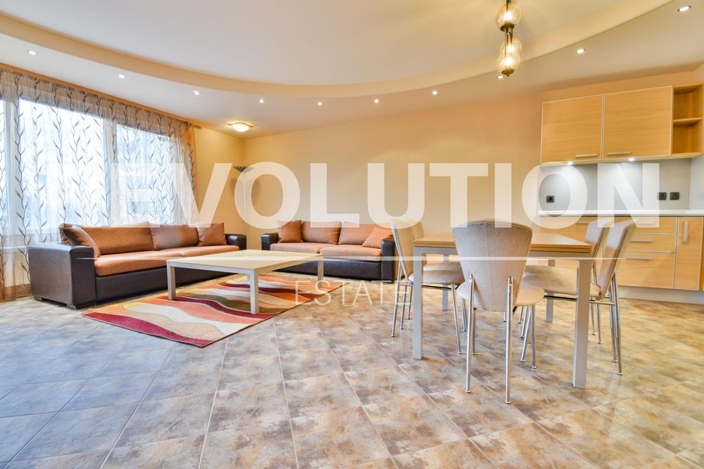 Дава се под наем Тристаен апартамент в София, Стрелбище - 135 кв.м за 950 € - Снимка #1