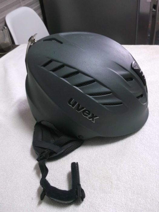 casca shi adulti uvex, ca noua