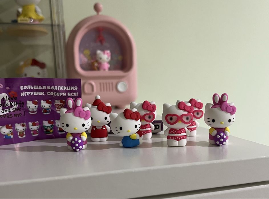 Игрушки фигурки Hello kitty