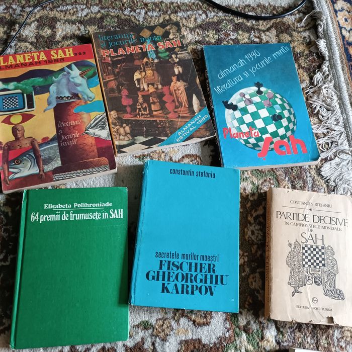 Cartii de sah 30 lei bucata