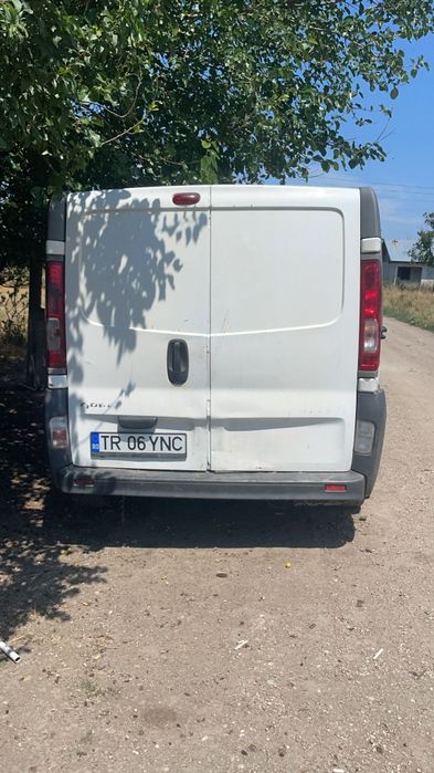 Vând Opel vivaro an 2008