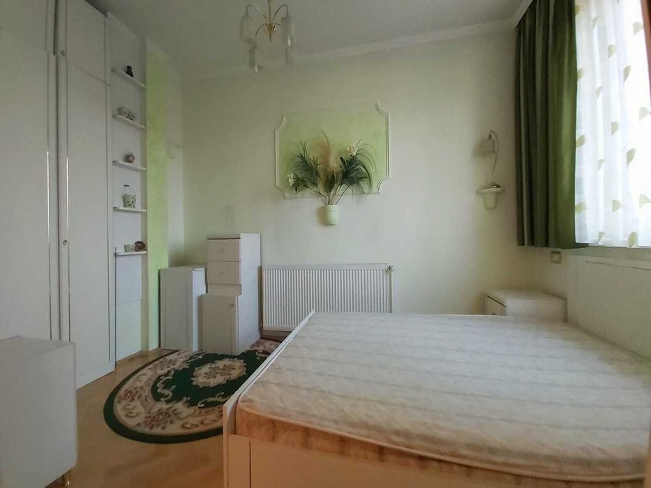 Chirie 2 camere cu acces la loc de parcare, zona Centru - Primarie