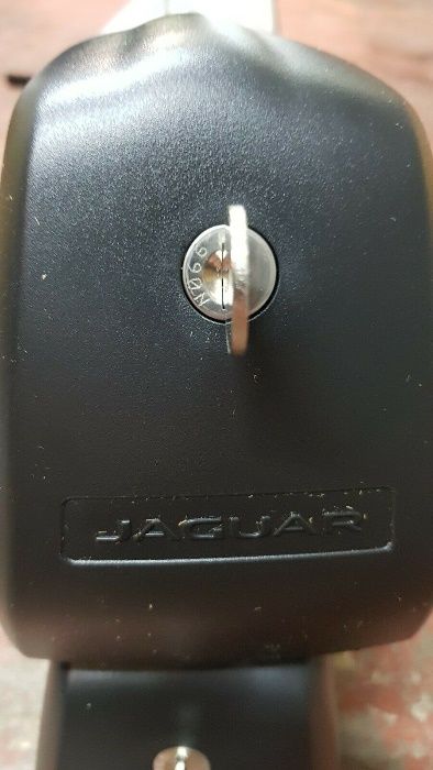 Ягуар оригинални нови греди багажник Jaguar E-pace thule