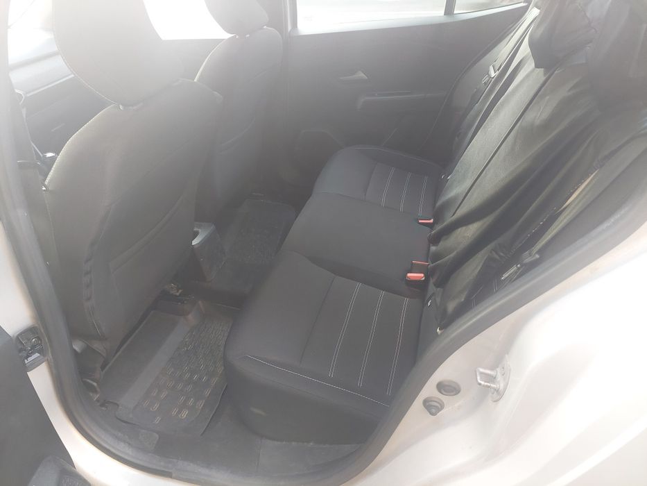 Vând Dacia Logan 2023