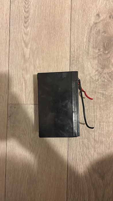 Продам срочно аккумулятор