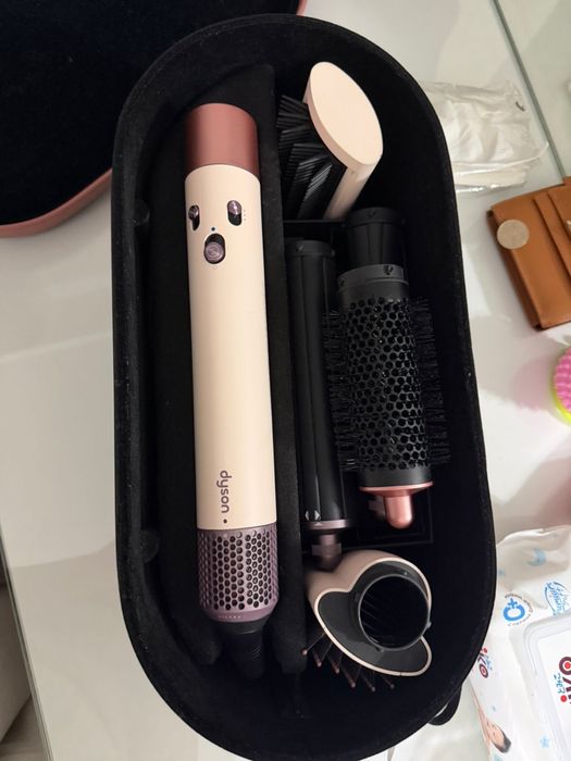 Продаю Dyson, Состояние отличное, пользовалась редко.