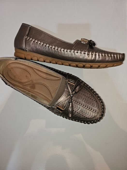 Продам мокасины новые