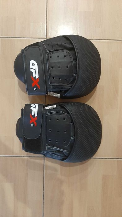 Боксерские кожаные лапы