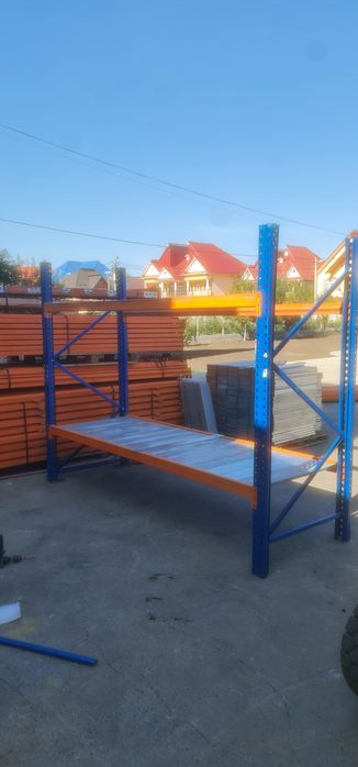 Rafturi metalice