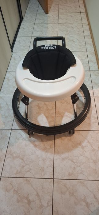 Vând premergător ,stare foarte bună .Sector 4 preț 150 lei