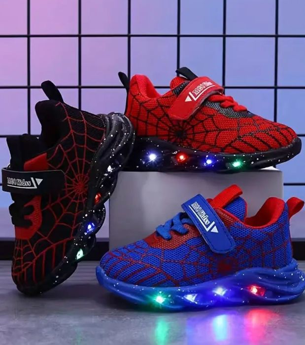 Adidași spidernan