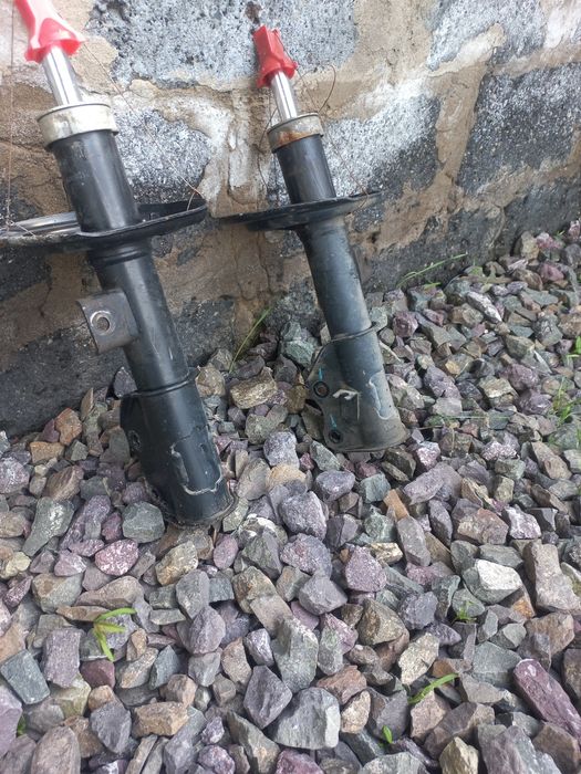 Стойки лада ВЕСТА.