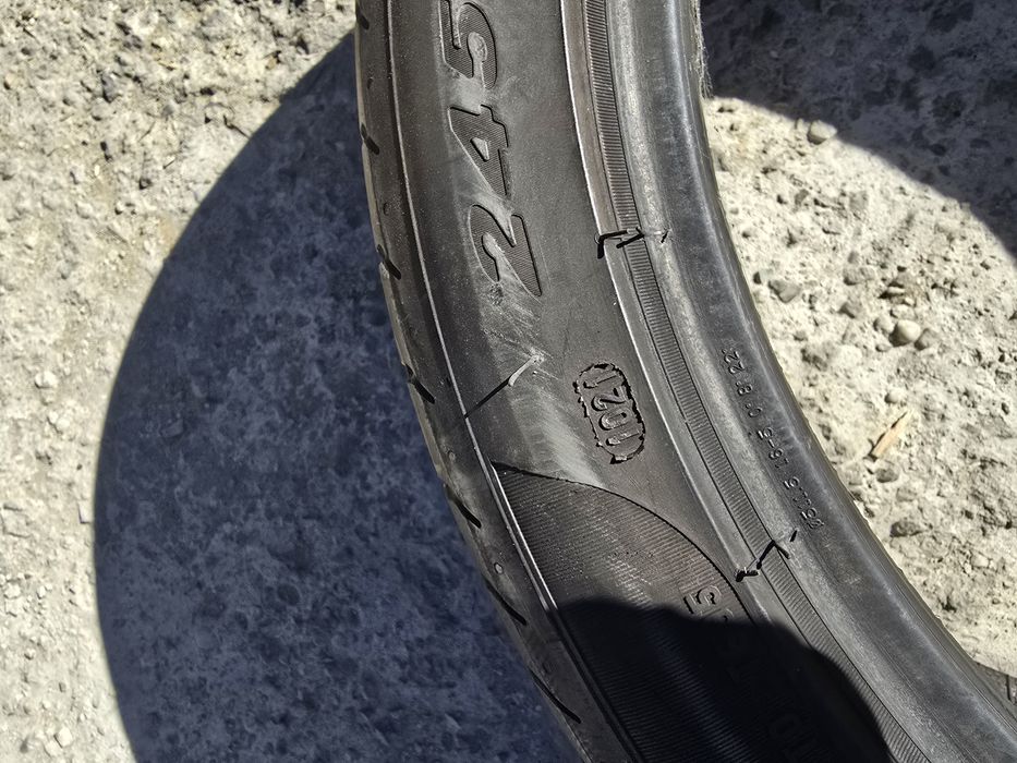 Pirelli vara 245/40/R20