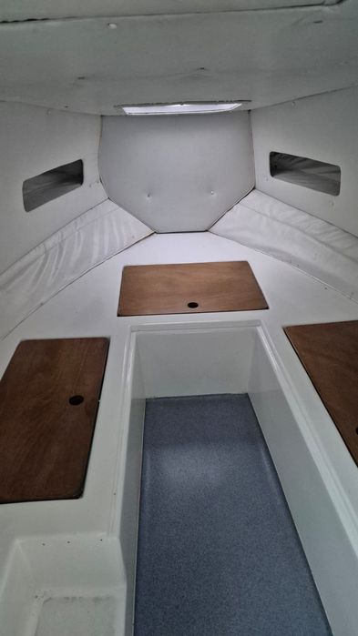 Vand barca cabinata 5.8 m lungime