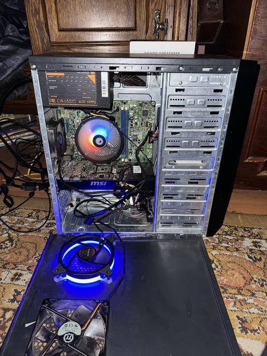 Componente pc  sursă650w placa de bază hard carcasă