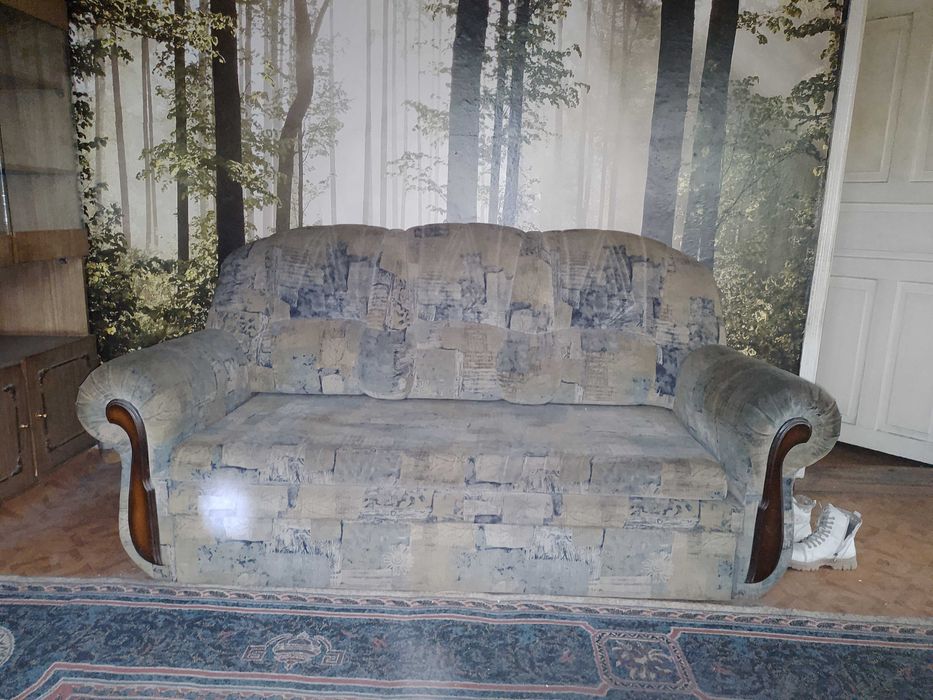 Диван и два кресла