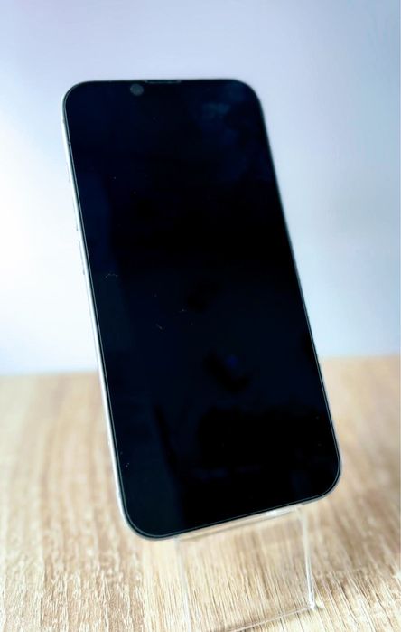 Iphone 16e baterie 100%