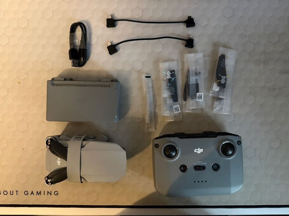 Drona DJI Mini 4K Fly More Combo