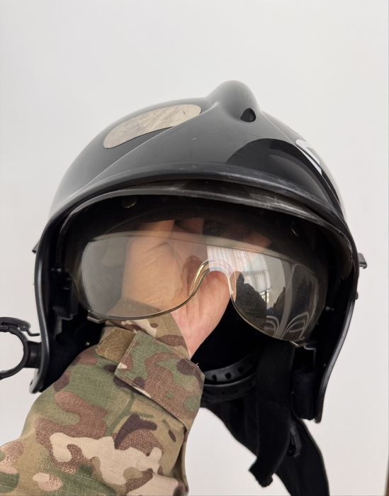 Каска пожарного