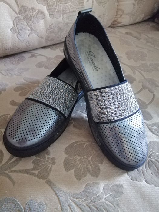 Продам обувь 38 размер