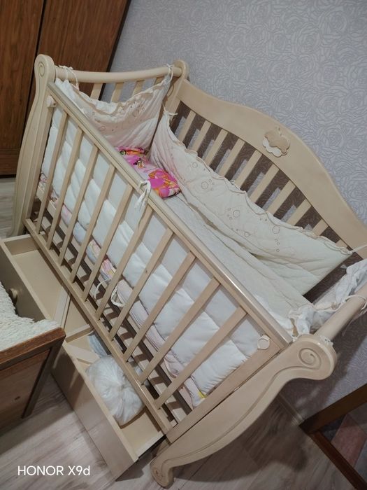 Продам детскую кровать