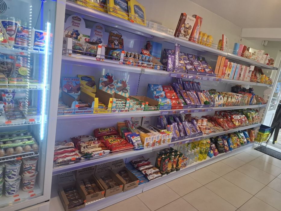 Продавам бизнес,магазин хранителни стоки и плодове и зеленчуци