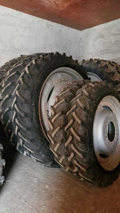 Roti Tehnologice /Inguste /Legumicole Tractor John Deere Valtra Claas