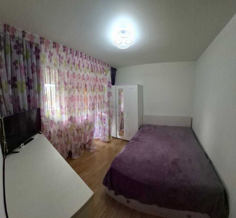 Apartament 3 camere decomandat, central – Onești | 59 mp | Parcare inclusă