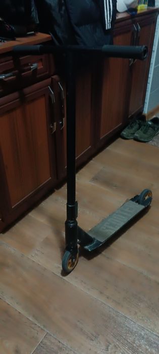 Продам трюковой самокат